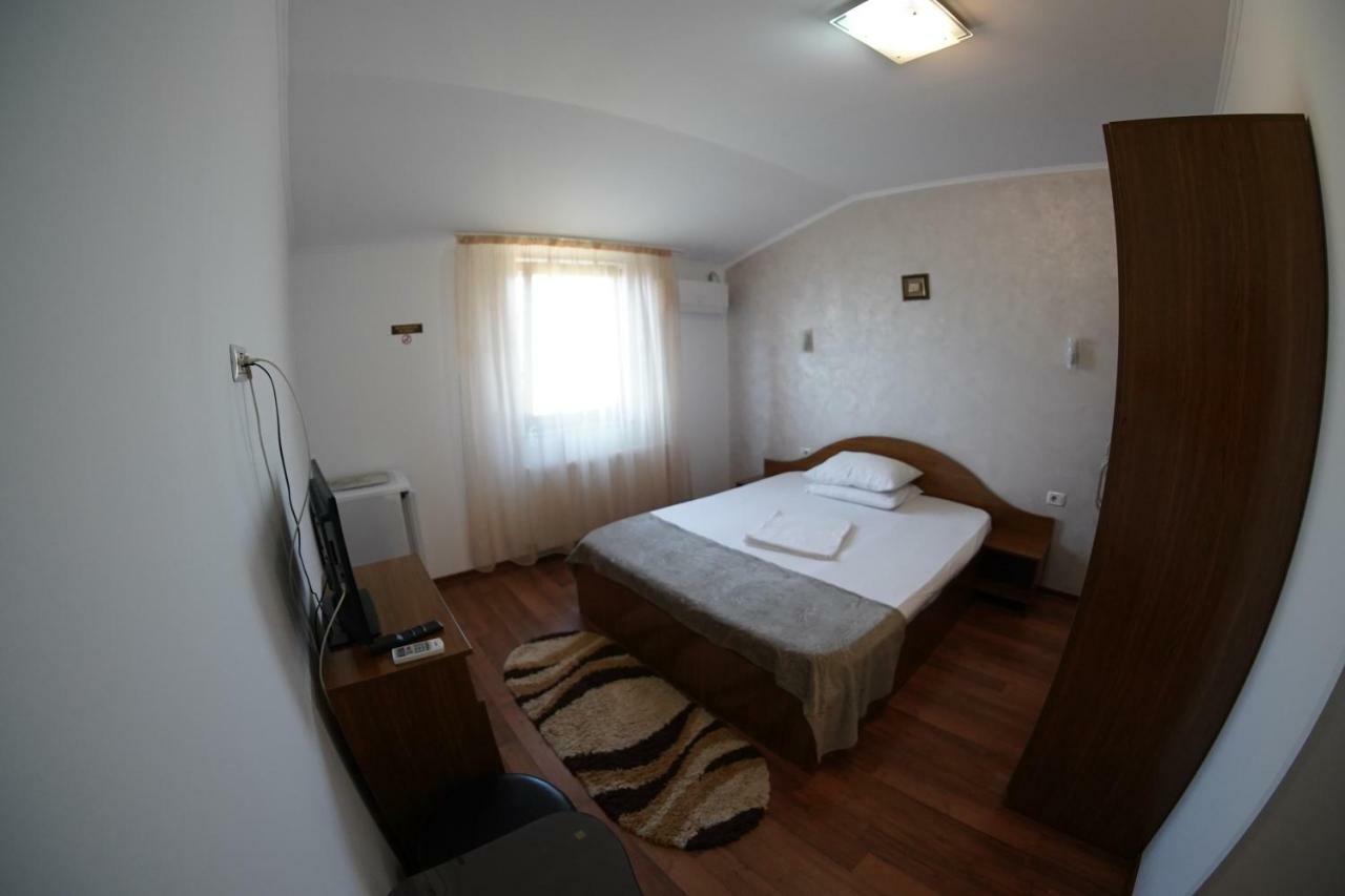 Vila Trandafir Constanta Bagian luar foto