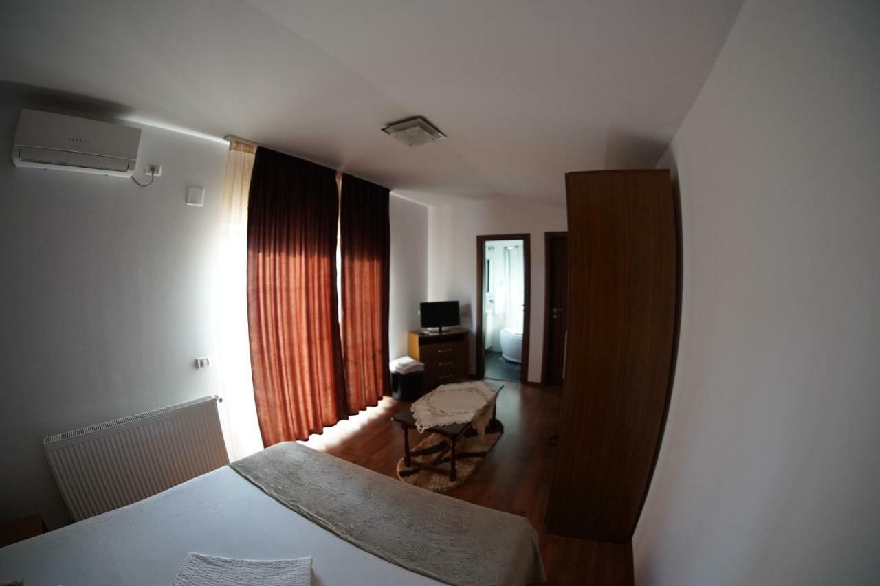 Vila Trandafir Constanta Bagian luar foto
